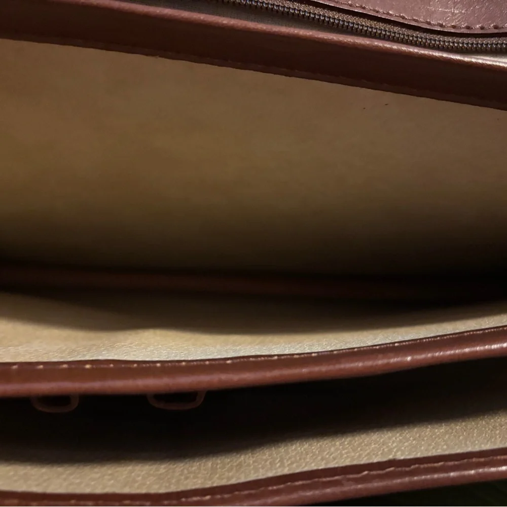 Elegant Brown Leather Briefcase